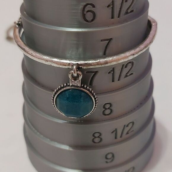 SOLD Vintage Lucky Brand Faux Stone Charm Hinged Bangle Bracelet Silver Tone - Picture 4 of 6